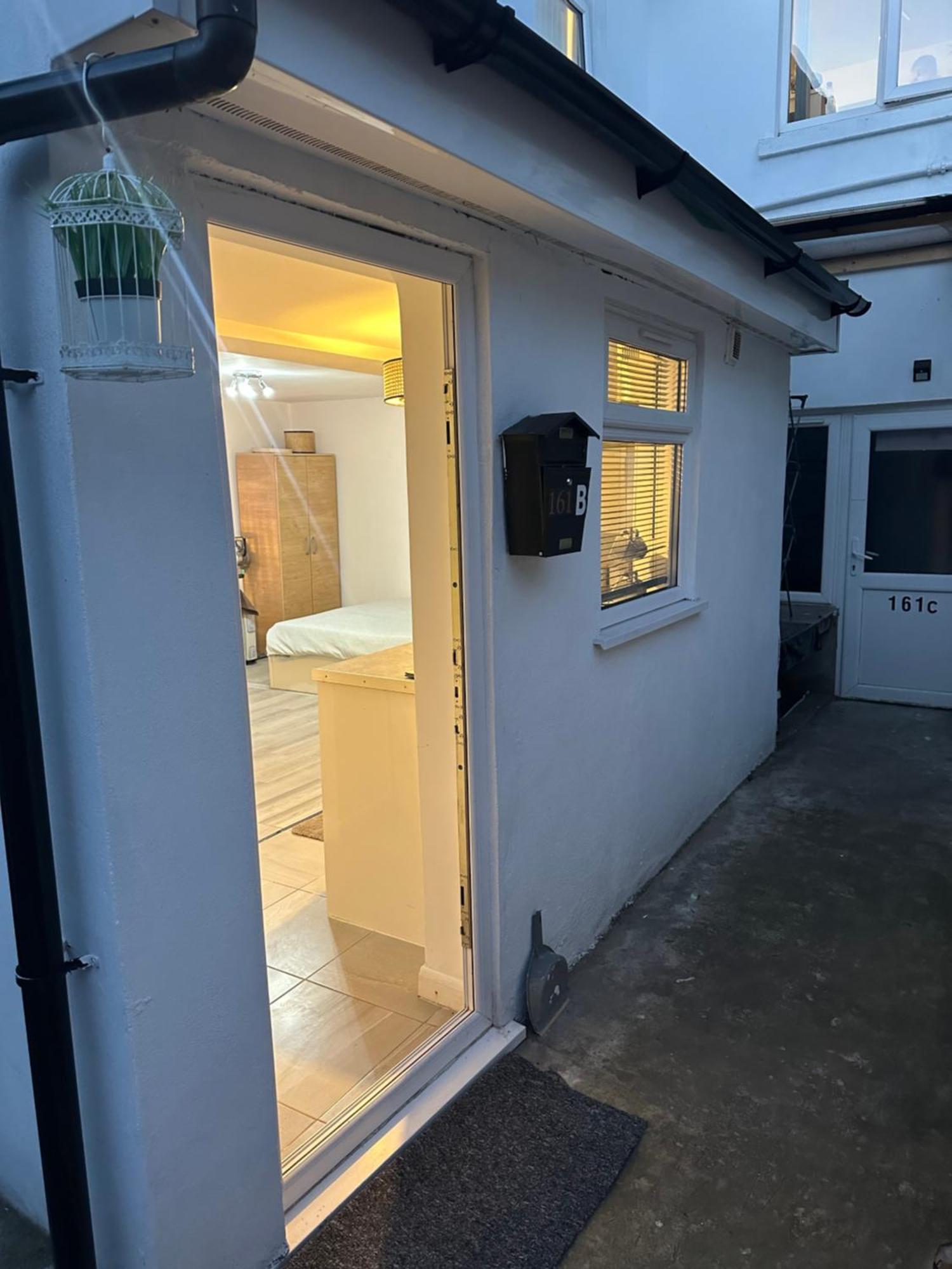 Stylish Studio Flat - Watford Junction - Harry Potter מראה חיצוני תמונה