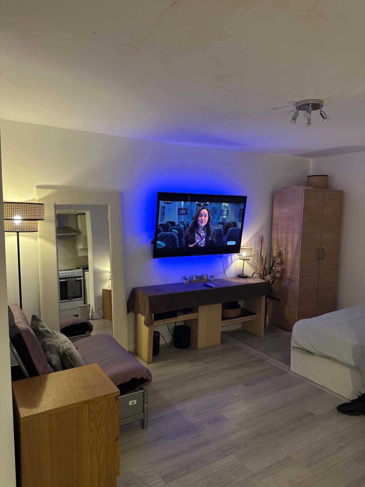 Stylish Studio Flat - Watford Junction - Harry Potter מראה חיצוני תמונה